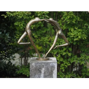 Statuie bronz gimnasti moderni